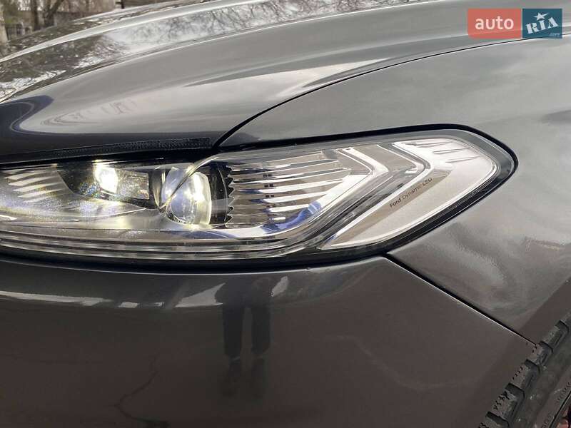 Седан Ford Fusion 2015 в Миколаєві