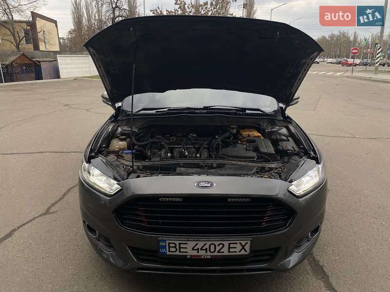 Седан Ford Fusion 2015 в Миколаєві