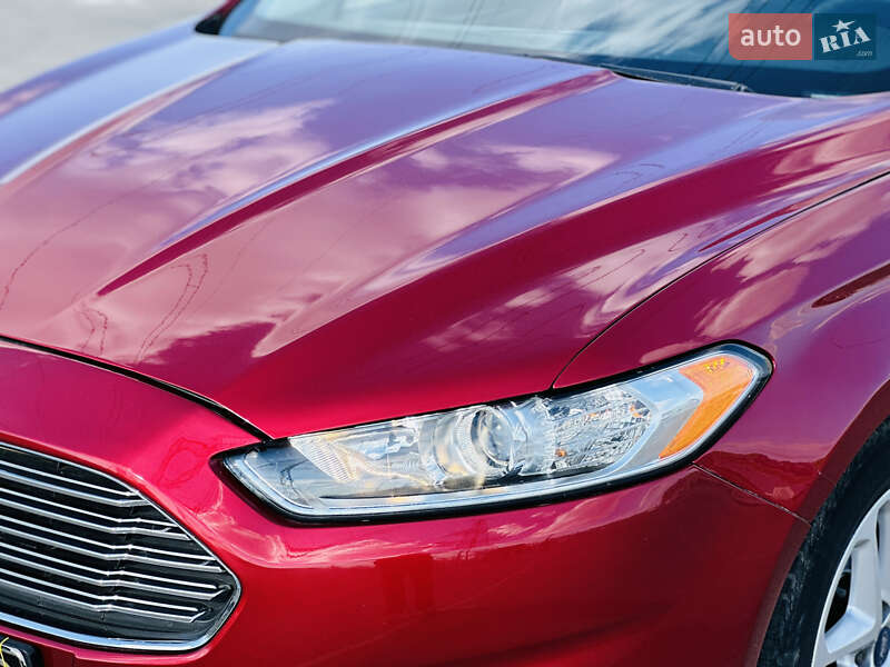 Седан Ford Fusion 2014 в Харкові