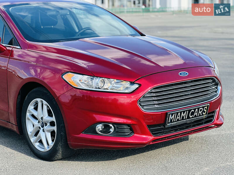 Седан Ford Fusion 2014 в Харкові