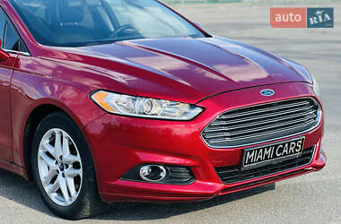 Седан Ford Fusion 2014 в 
