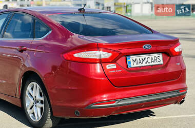 Седан Ford Fusion 2014 в 