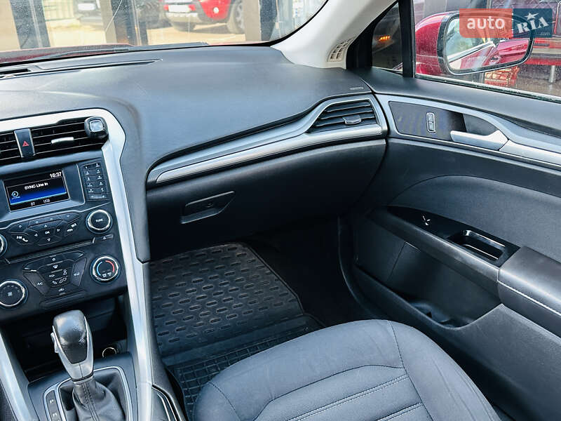 Седан Ford Fusion 2014 в Харкові