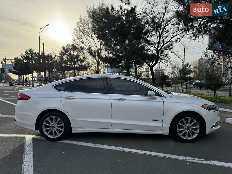 Седан Ford Fusion 2016 в Одессе