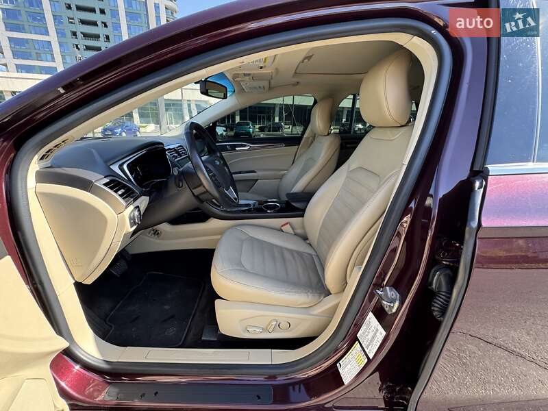 Седан Ford Fusion 2013 в Днепре