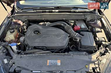 Седан Ford Fusion 2013 в 