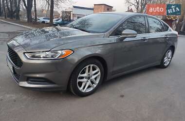Седан Ford Fusion 2014 в 