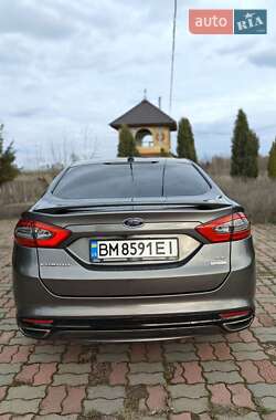 Седан Ford Fusion 2013 в 