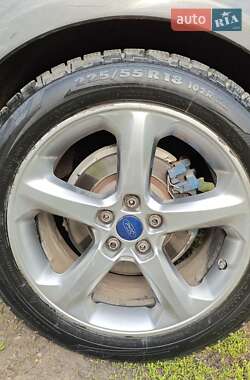 Седан Ford Fusion 2013 в 