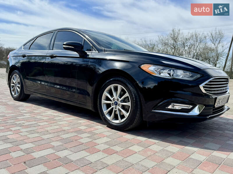 Седан Ford Fusion 2017 в Попельне