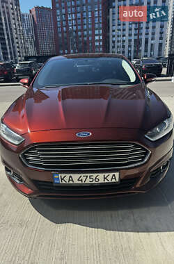 Седан Ford Fusion 2015 в 