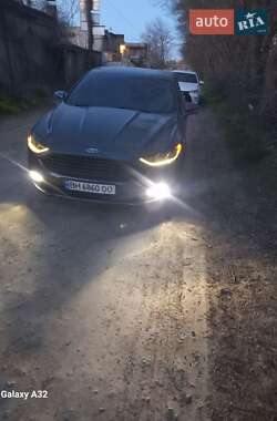 Седан Ford Fusion 2017 в 