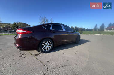 Седан Ford Fusion 2013 в 