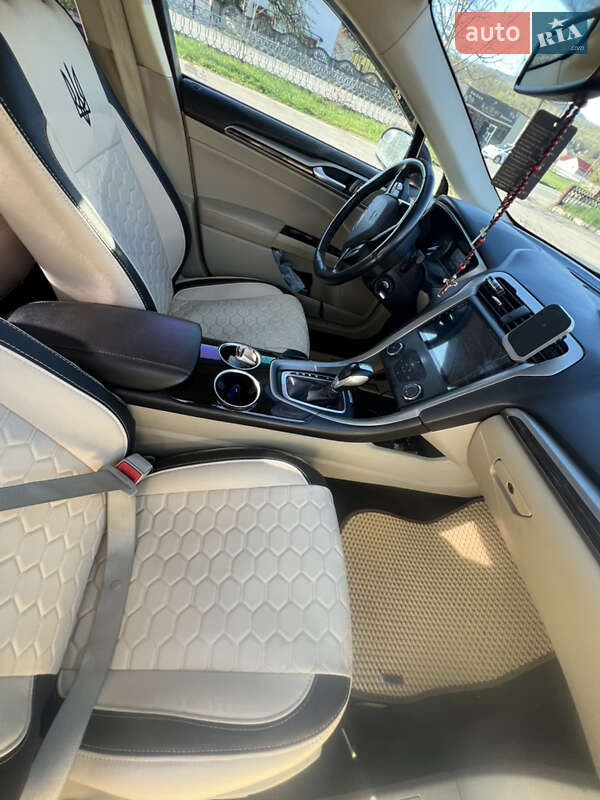 Седан Ford Fusion 2013 в Івано-Франківську