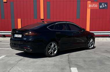 Седан Ford Fusion 2015 в 