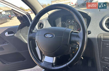 Хетчбек Ford Fusion 2010 в 