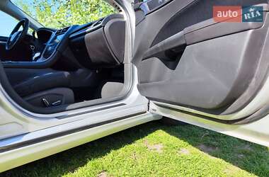 Седан Ford Fusion 2014 в 