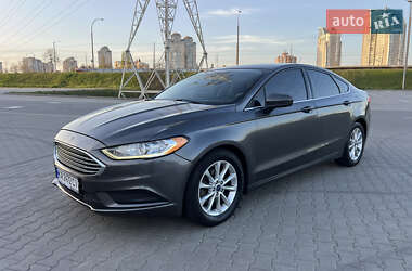 Седан Ford Fusion 2016 в 