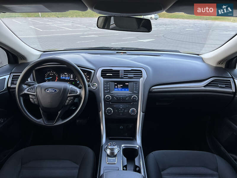 Седан Ford Fusion 2016 в Киеве