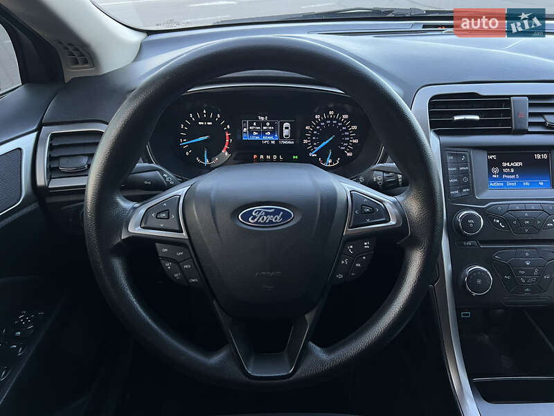 Седан Ford Fusion 2016 в Киеве