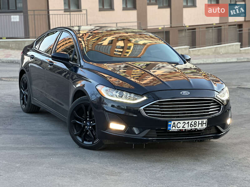 Седан Ford Fusion 2020 в 