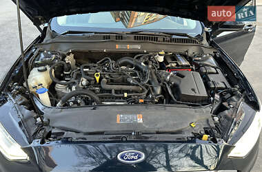 Седан Ford Fusion 2020 в 