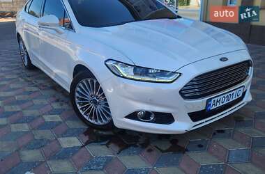 Седан Ford Fusion 2015 в 
