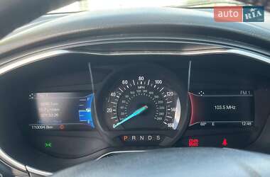 Седан Ford Fusion 2016 в 