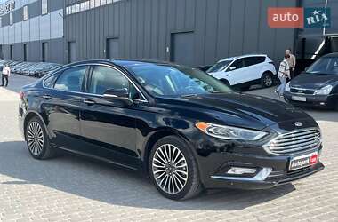 Седан Ford Fusion 2016 в 