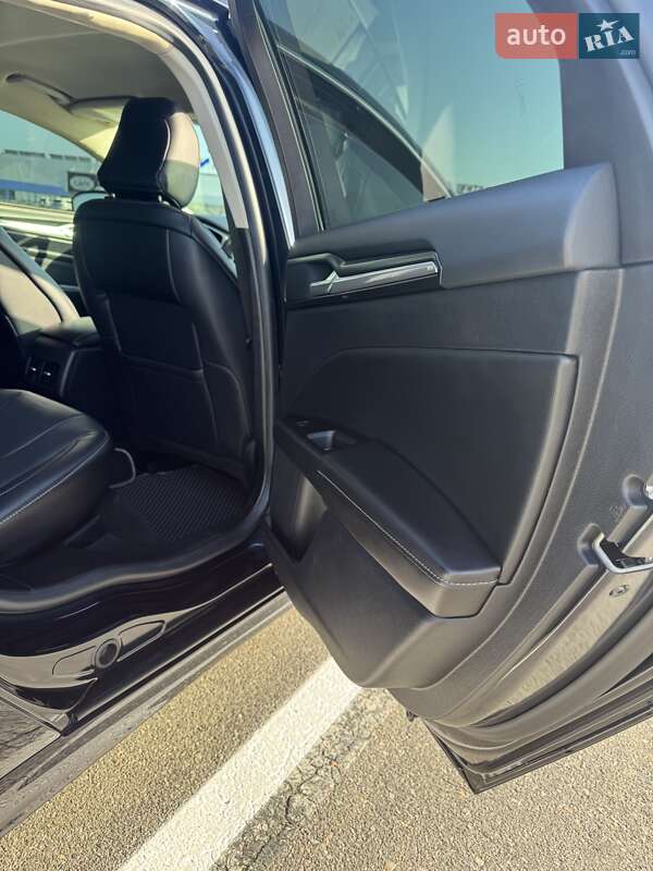 Седан Ford Fusion 2020 в Одессе
