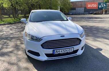 Седан Ford Fusion 2013 в 