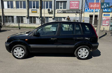Хэтчбек Ford Fusion 2011 в 