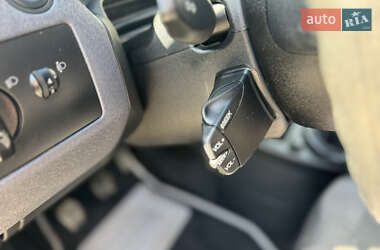 Хэтчбек Ford Fusion 2011 в 