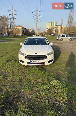 Седан Ford Fusion 2014 в 