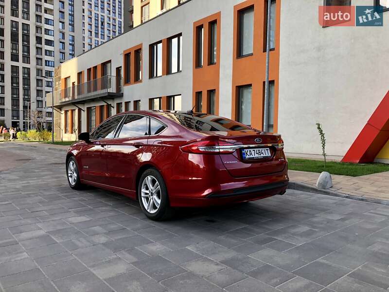 Седан Ford Fusion 2018 в Киеве