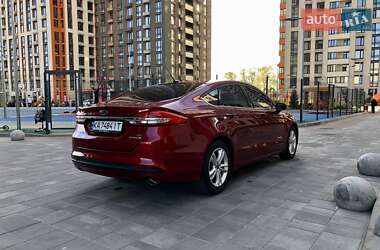 Седан Ford Fusion 2018 в 
