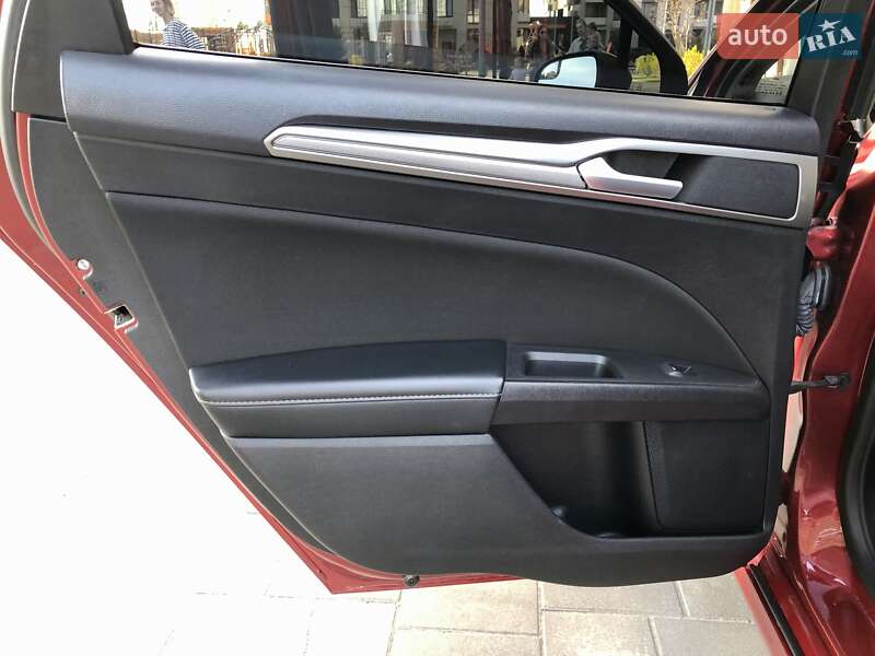 Седан Ford Fusion 2018 в Киеве
