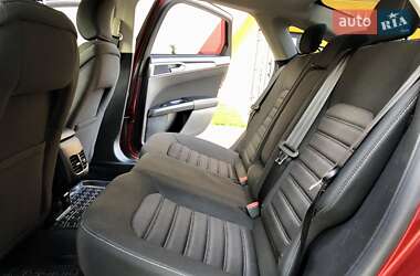 Седан Ford Fusion 2018 в 
