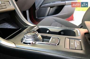 Седан Ford Fusion 2018 в 