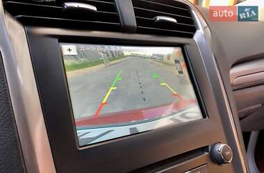 Седан Ford Fusion 2018 в 