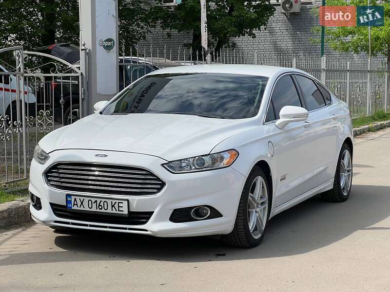Седан Ford Fusion 2014 в Харкові