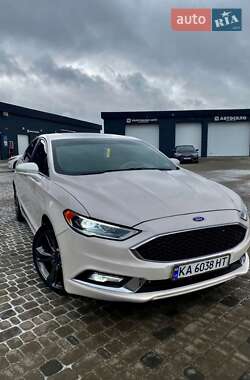 Седан Ford Fusion 2016 в 