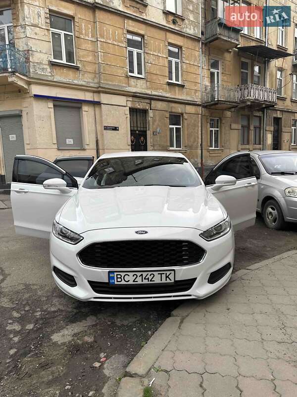 Ford Fusion 2015