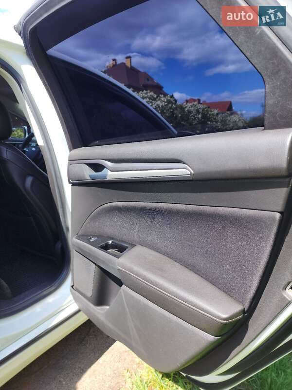 Седан Ford Fusion 2014 в Киеве
