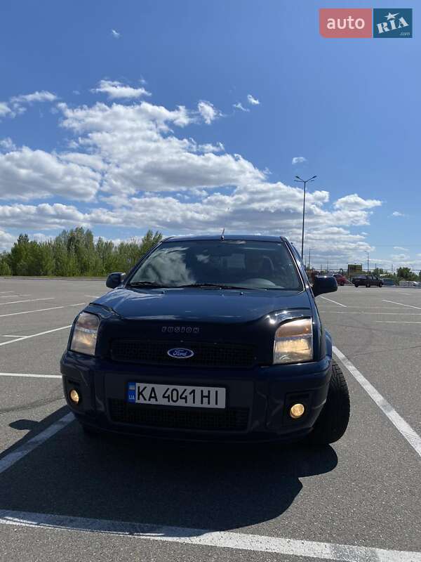 Хэтчбек Ford Fusion 2011 в Киеве
