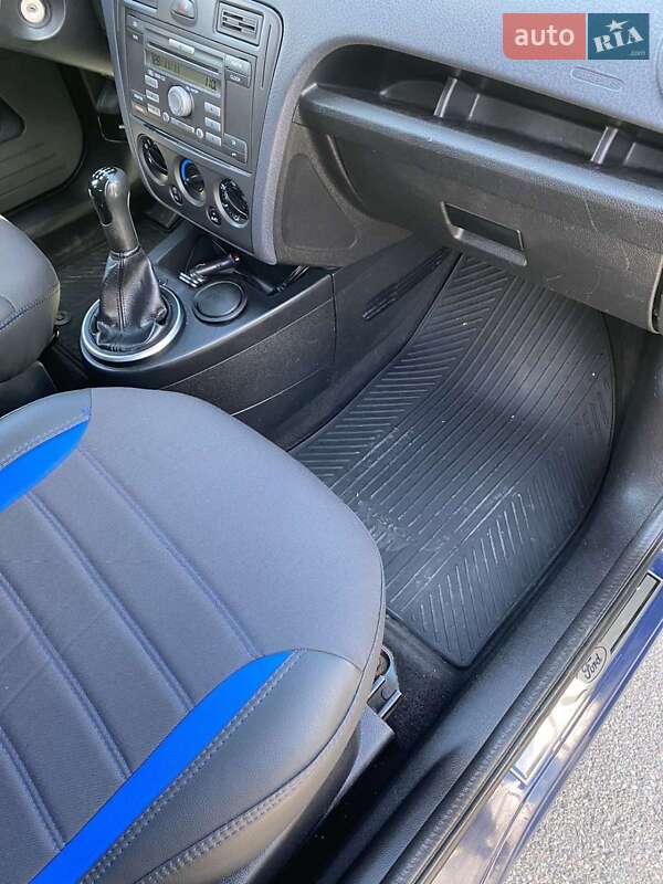 Хэтчбек Ford Fusion 2011 в Киеве
