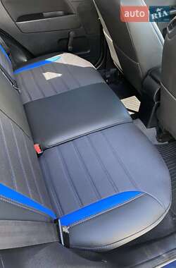 Хэтчбек Ford Fusion 2011 в 