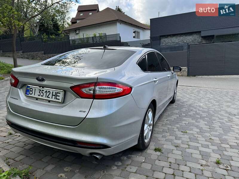 Седан Ford Fusion 2015 в Полтаві