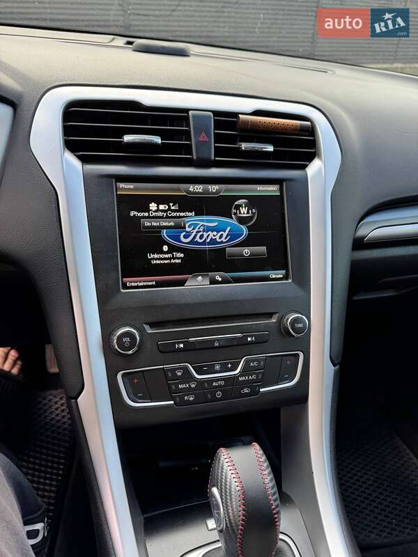 Седан Ford Fusion 2015 в Полтаві