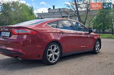 Седан Ford Fusion 2013 в 
